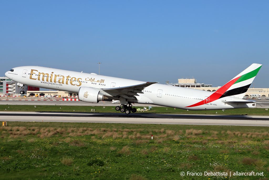 A6-EGL (41072) 2011 Boeing 777-31H(ER)