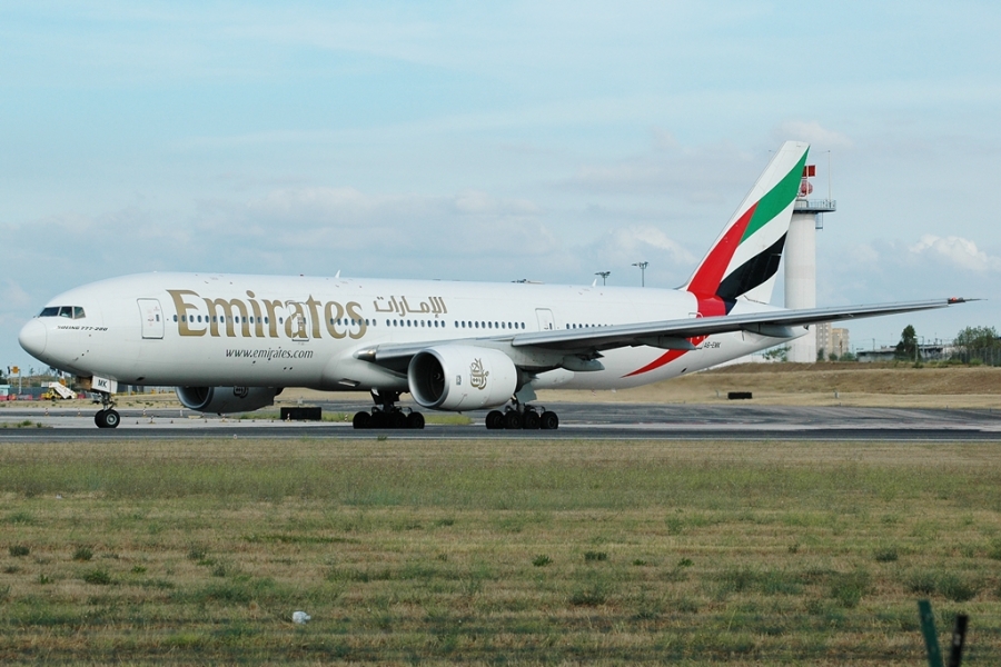 A6-EMK (29324) 1998 Boeing 777-21H(ER)