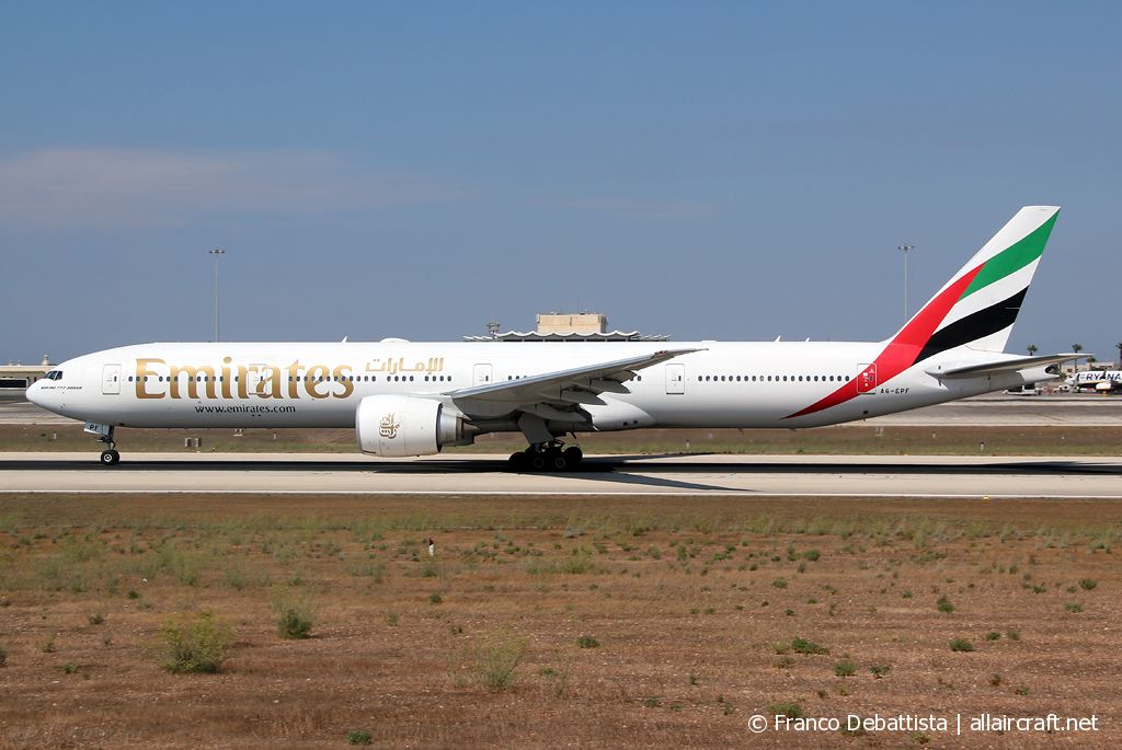 A6-EPF (42325) 2015 Boeing 777-31HER