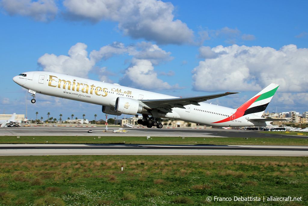 A6-EPN (42333) 2016 Boeing 777-31H(ER)