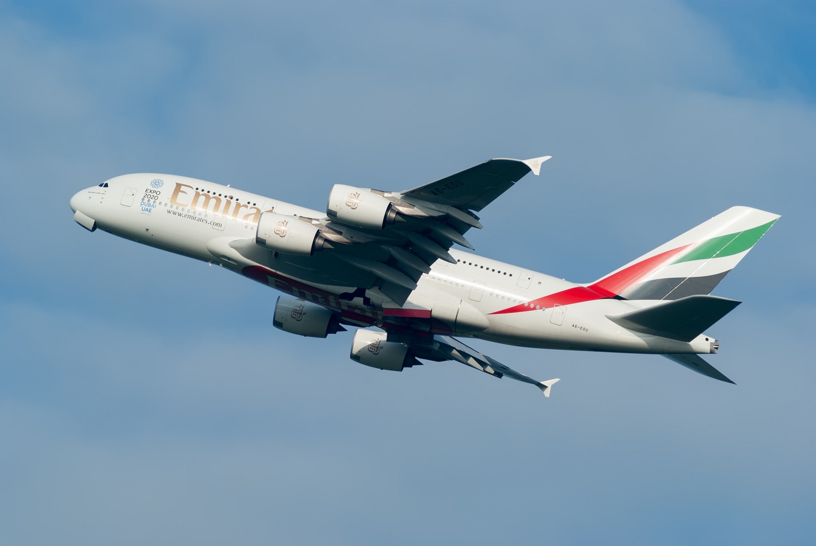 A6-EOU (205) 2015 Airbus A380-861