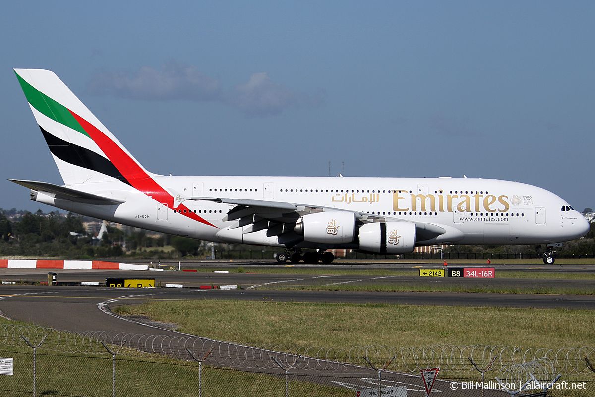 A6-EDP (077) 2011 Airbus A380-861