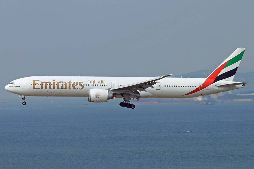 A6-ECA (32794) 2007 Boeing 777-36N(ER)