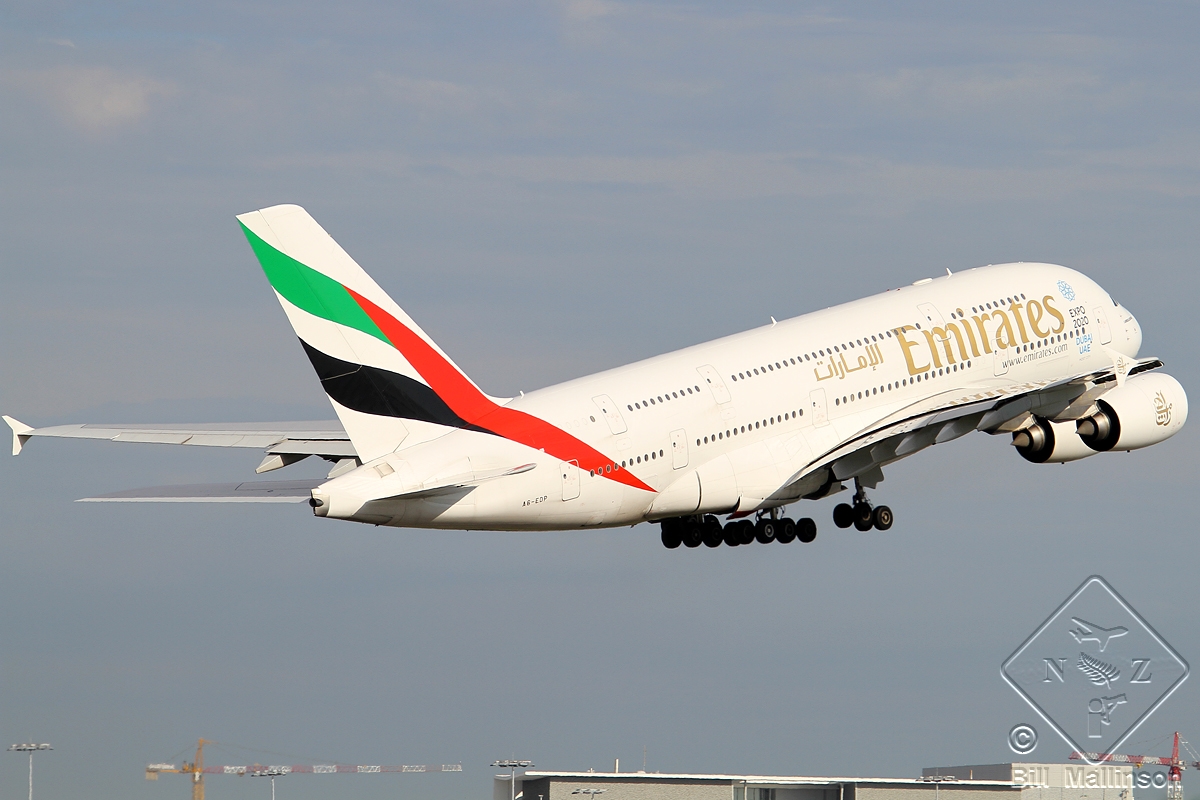 A6-EDP (077) 2011 Airbus A380-861