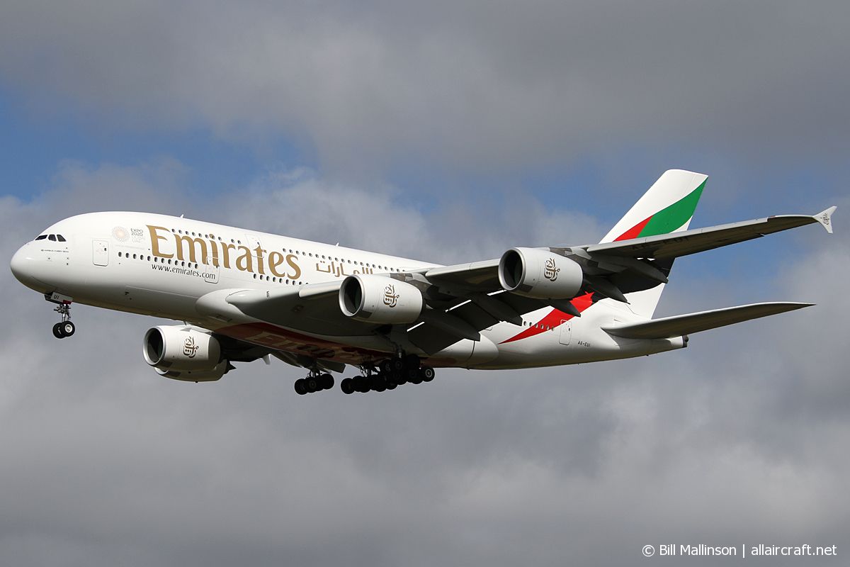 A6-EUI (221) 2016 Airbus A380-861