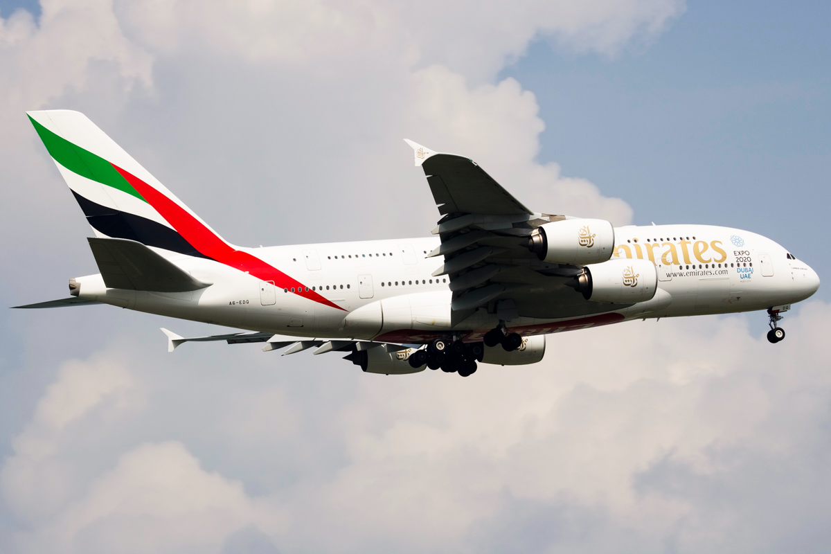 A6-EDQ (080) 2011 Airbus A380-861