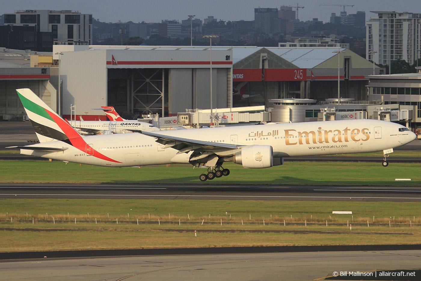 A6-ECT (35591) 2009 Boeing 777-31H(ER)