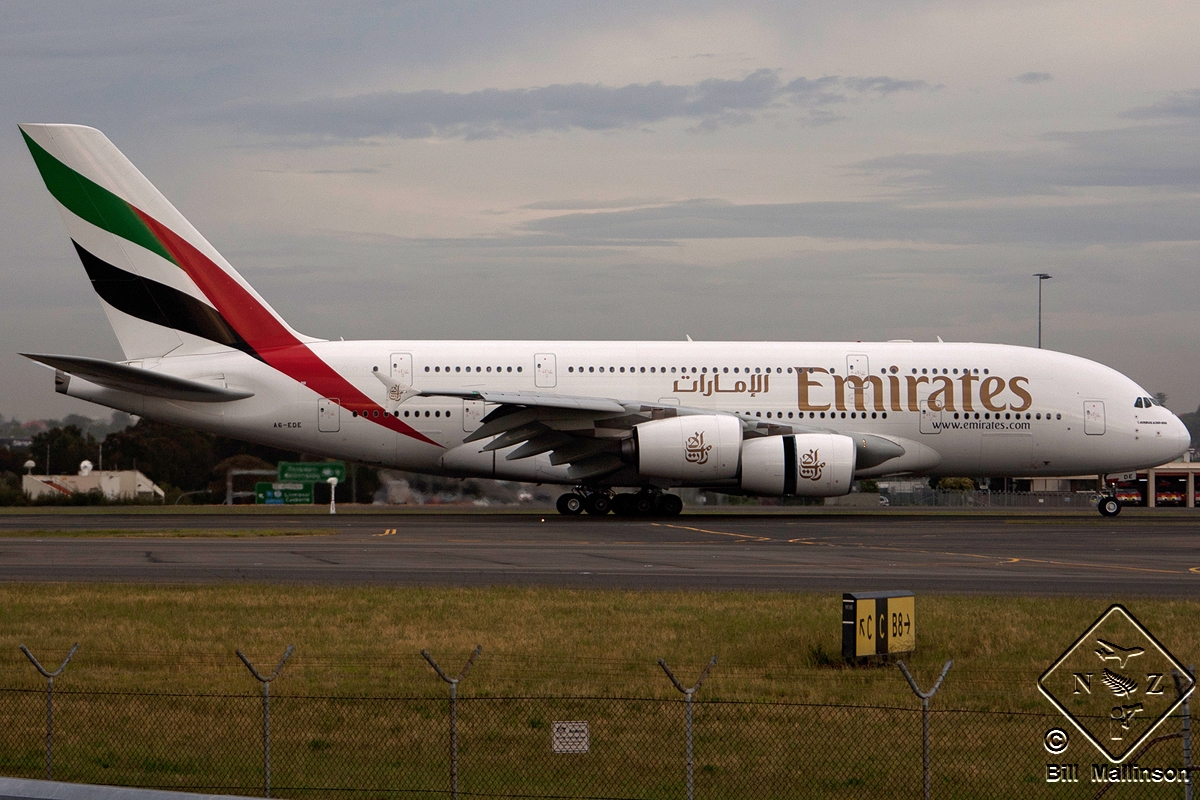 A6-EDE (017) 2008 Airbus A380-861
