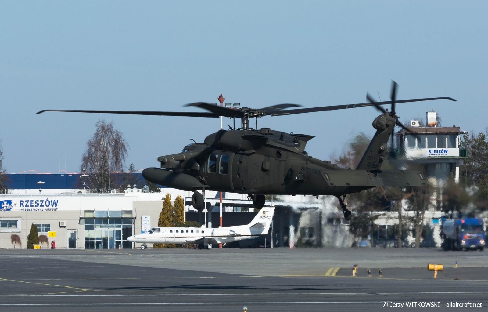 15-20743 Sikorsky UH-60M Black Hawk