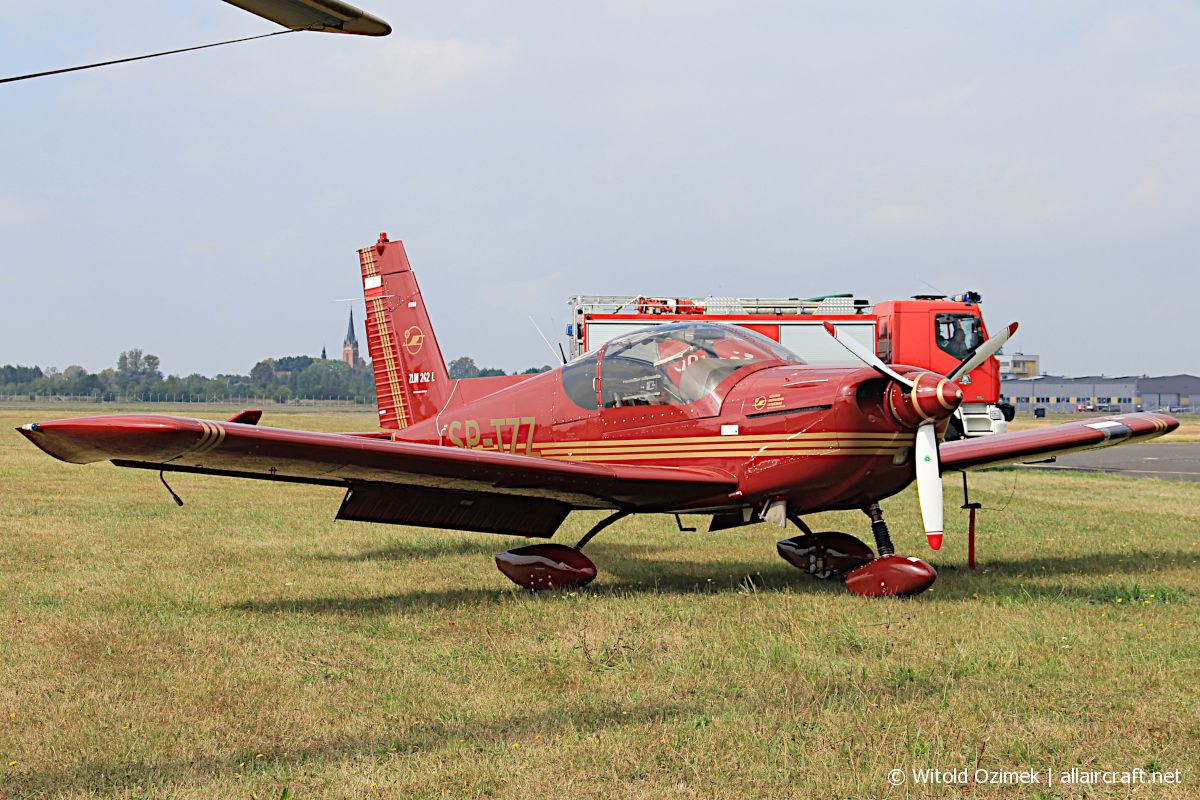 SP-TZZ (cn 000768) Zlin Z-242L