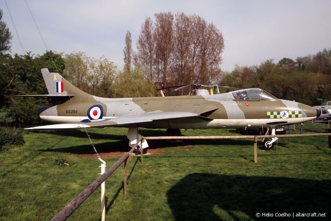 XG254 · Hawker Hunter FGA9 · -