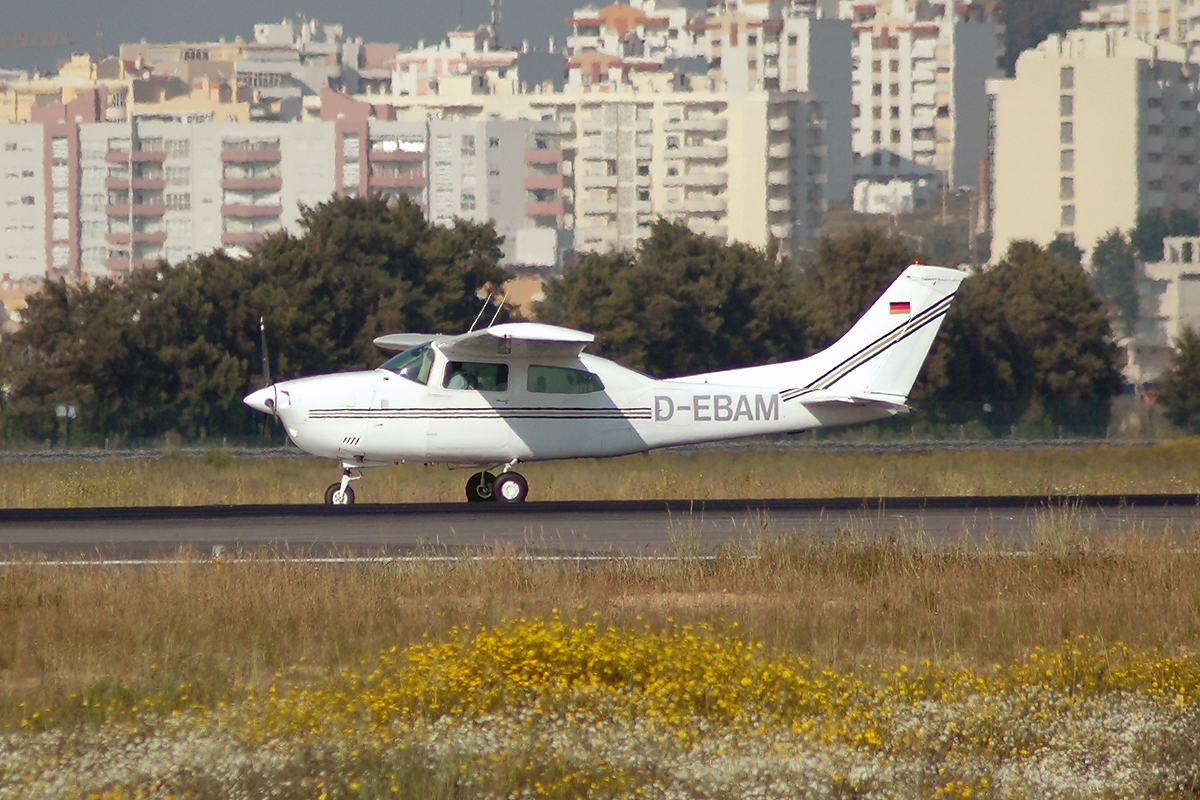 D-EBAM (21061120) Cessna 210L Centurion II