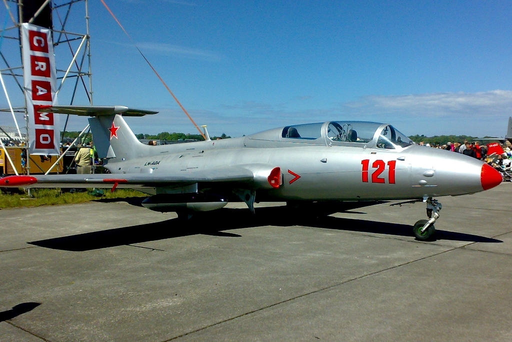 LN-ADA / 121 (294879) Aero L-29 Delfin
