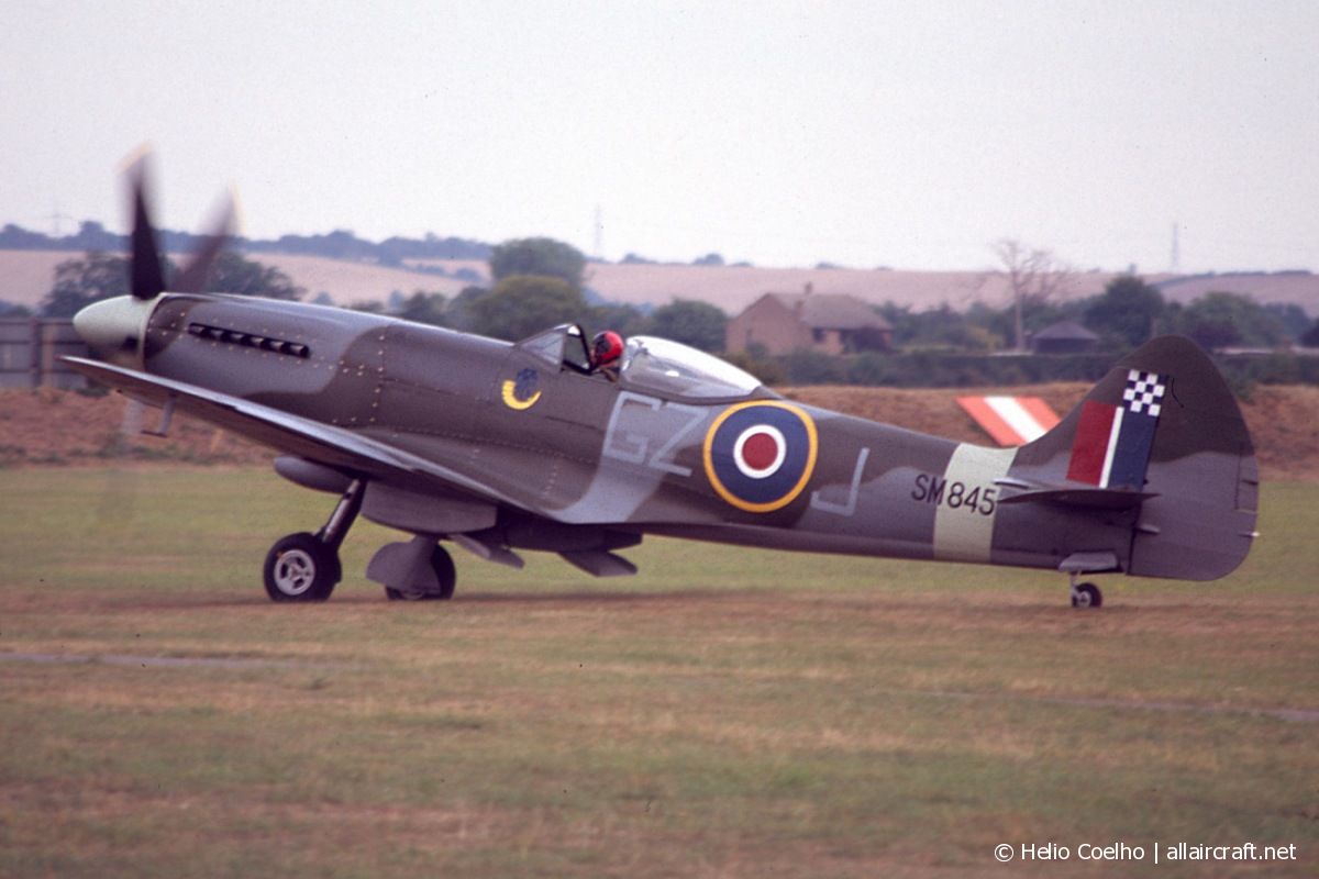 SM845 (6S/672224) 1945 Supermarine 394 Spitfire FR.XVIIIe