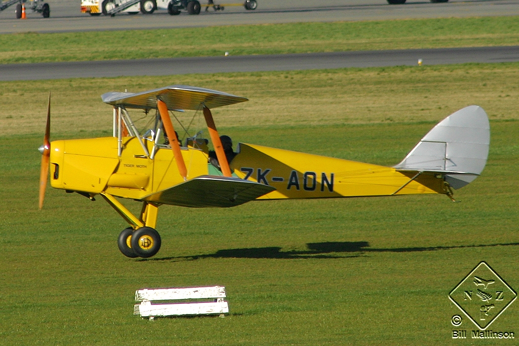 ZK-AON (DHNZ80) DeHavilland DH-82A Tiger Moth II