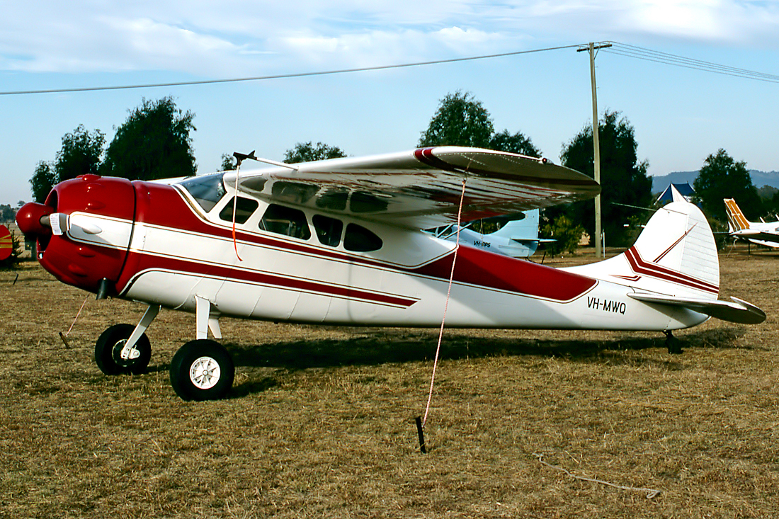 VH-MWQ (7549) Cessna 195A