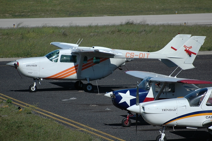 CS-DIT (337-0025) Reims FTB337G Skymaster