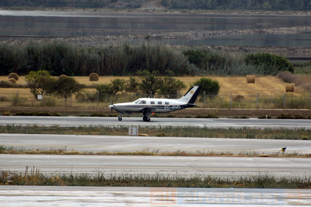 EC-KVQ (46-8608030) 1986 Piper PA-46-310P Malibu