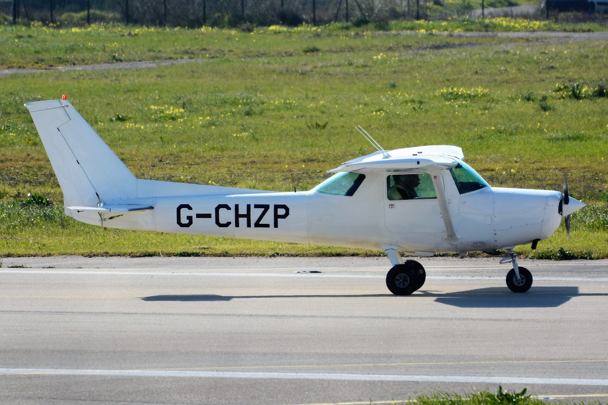G-CHZP (15279605) Cessna 152
