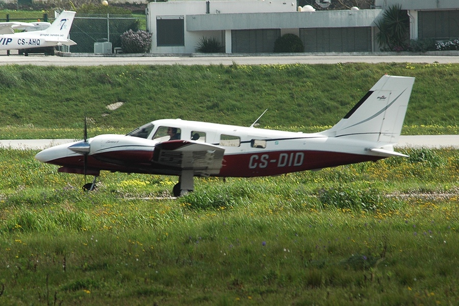 CS-DID (34-49229) 2001 Piper PA-34-220T Seneca V