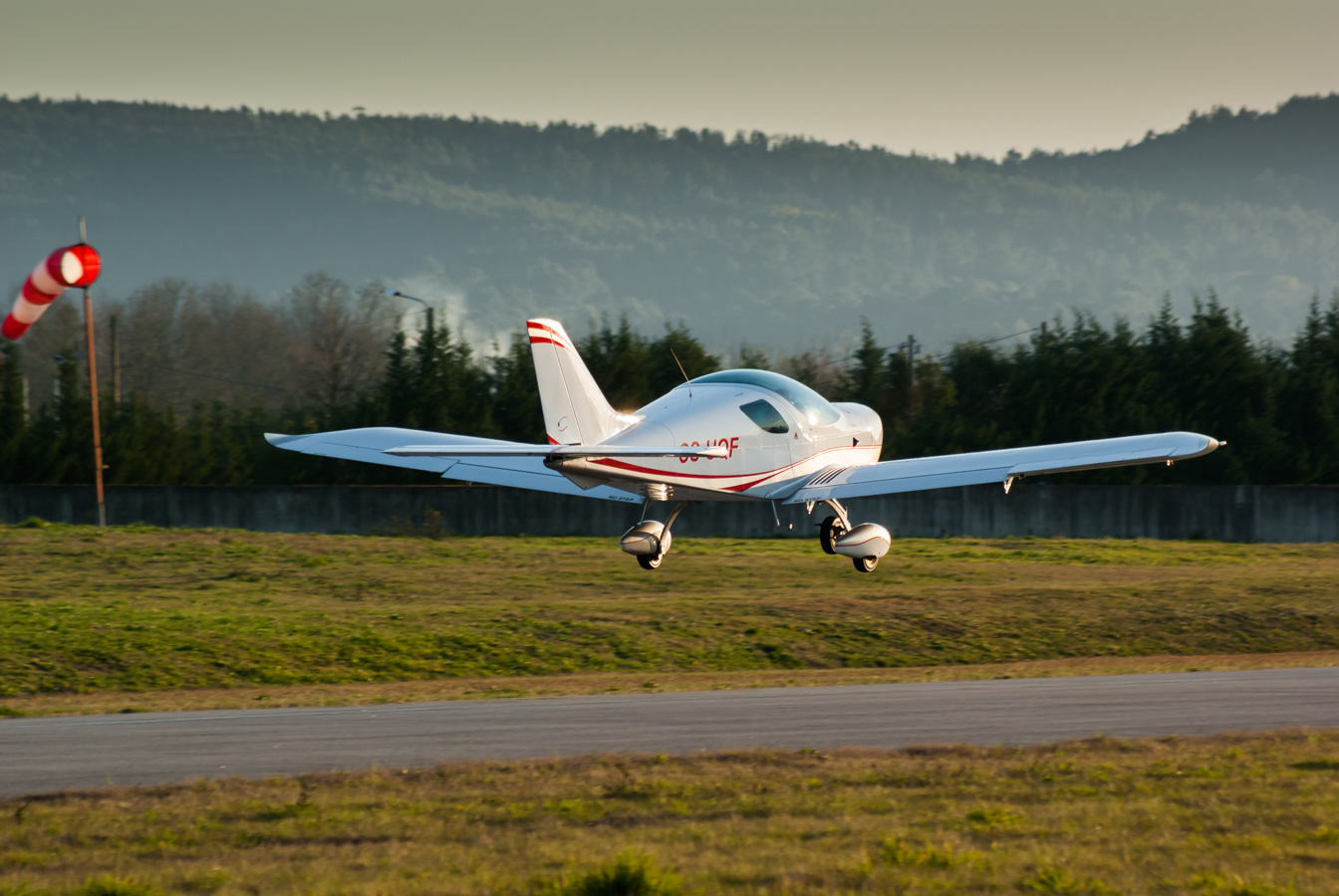 CS-UQF 2007 CZAW SportCruise