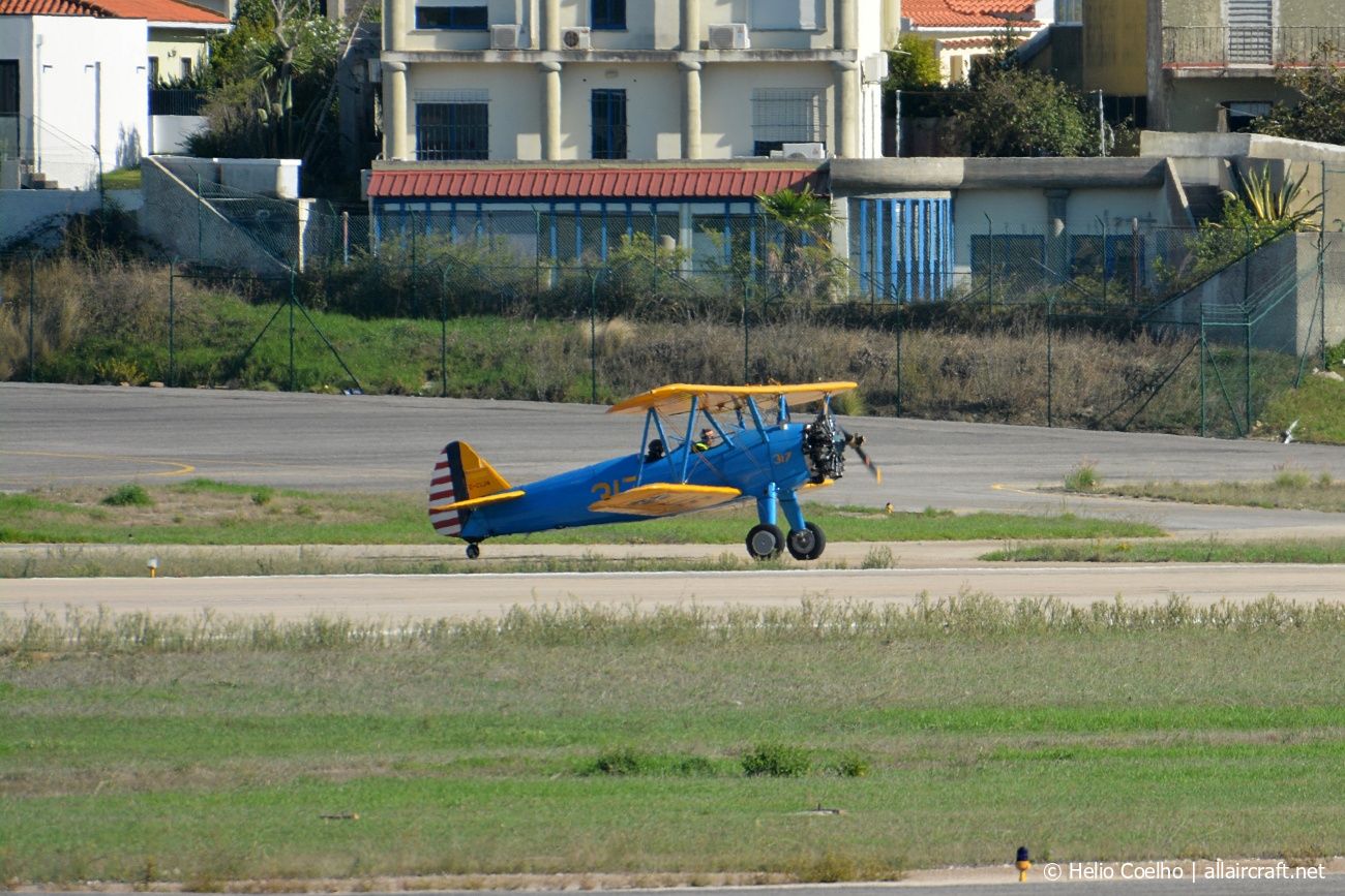 G-CIJN / 317 1943 Boeing Stearman 75