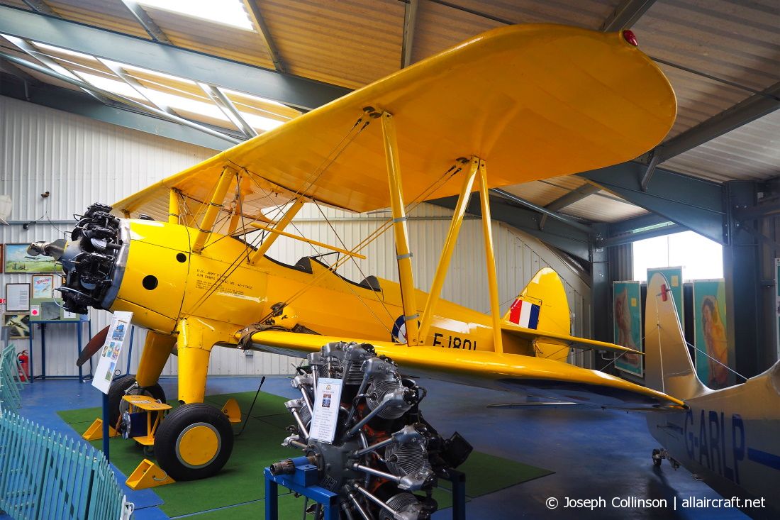FJ801 / G-CLWU 1942 Boeing Stearman PT-27 Kaydet