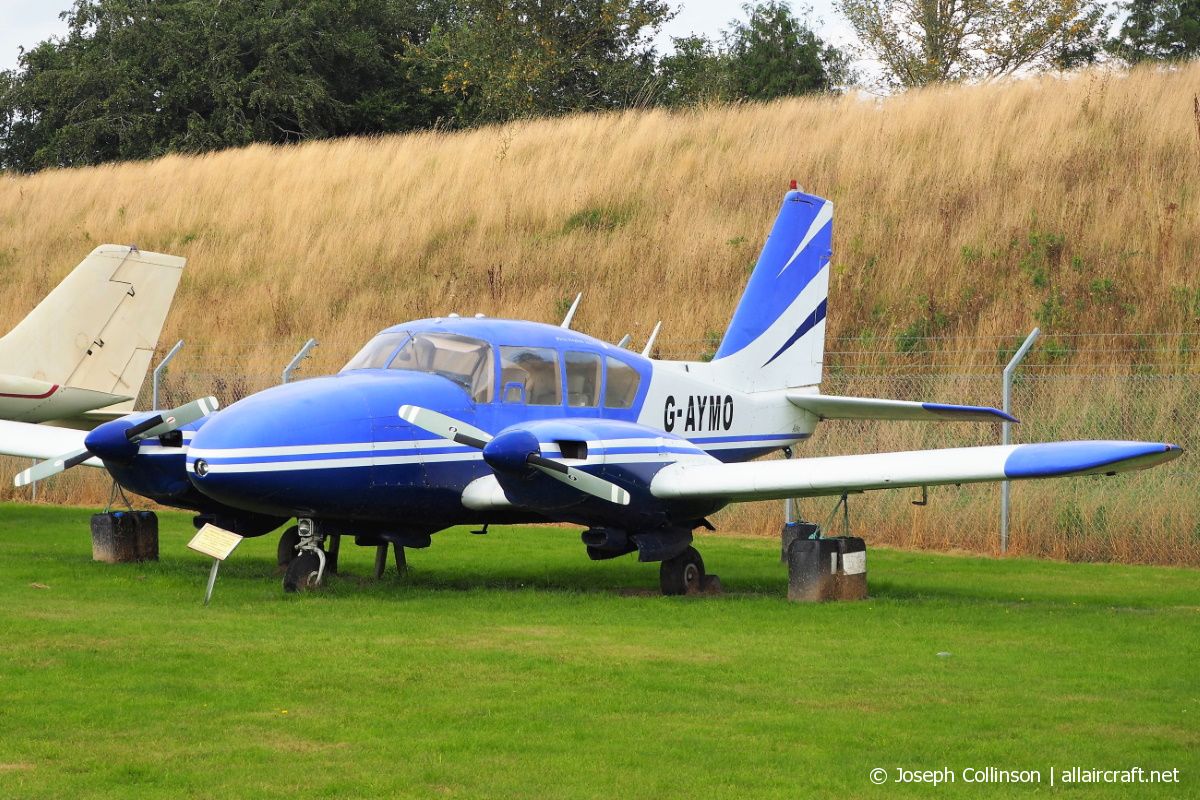 G-AYMO (27-2995) 1965 Piper PA-23-250 Aztec