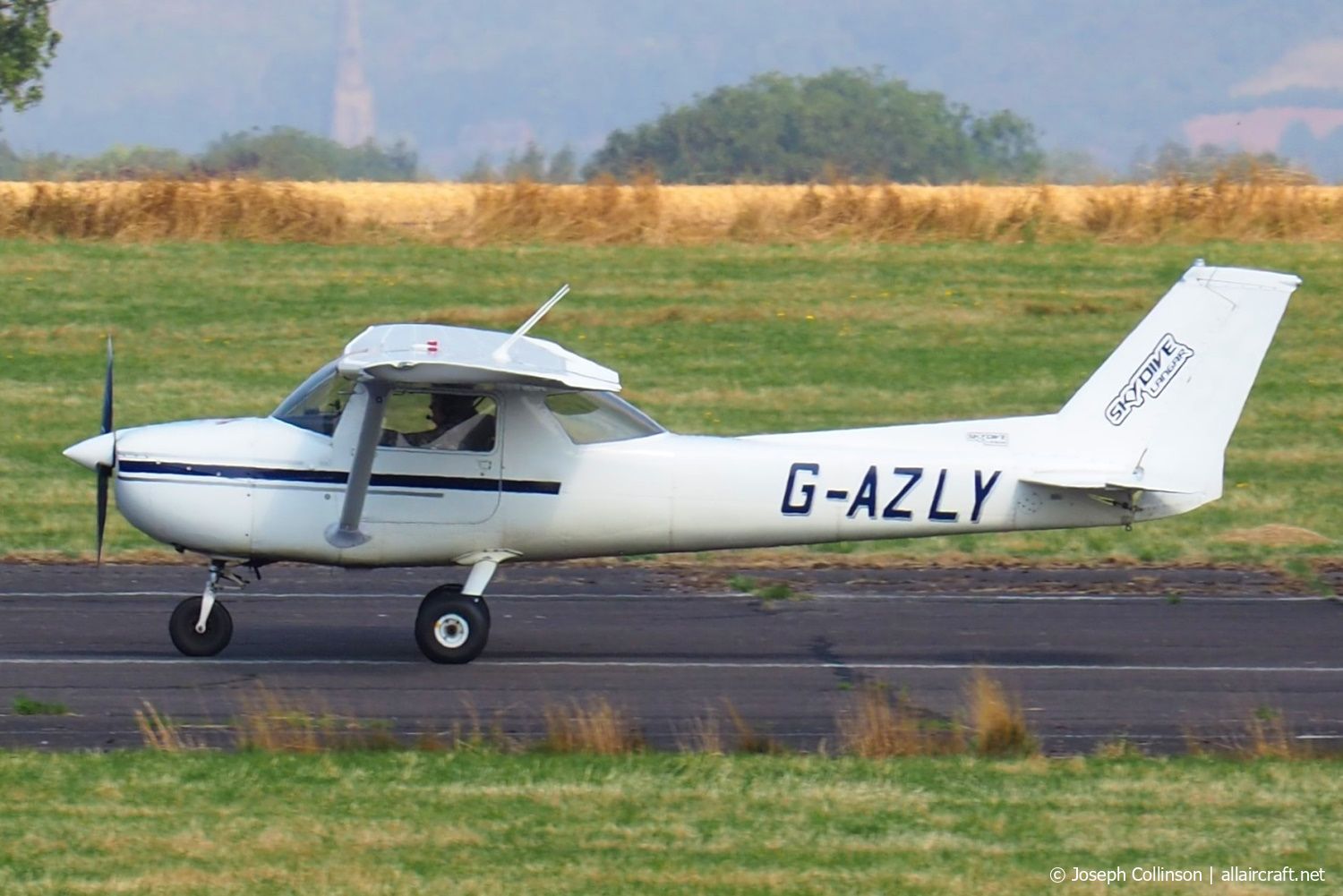 G-AZLY (0771) 1972 Reims-Cessna F150L