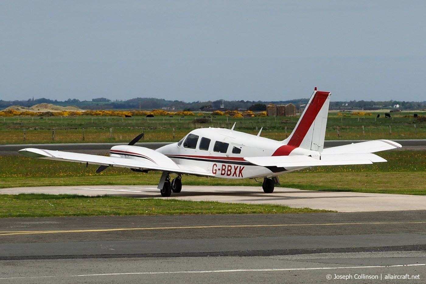 G-BBXK (34-7450056) 1973 Piper PA-34-200 Seneca