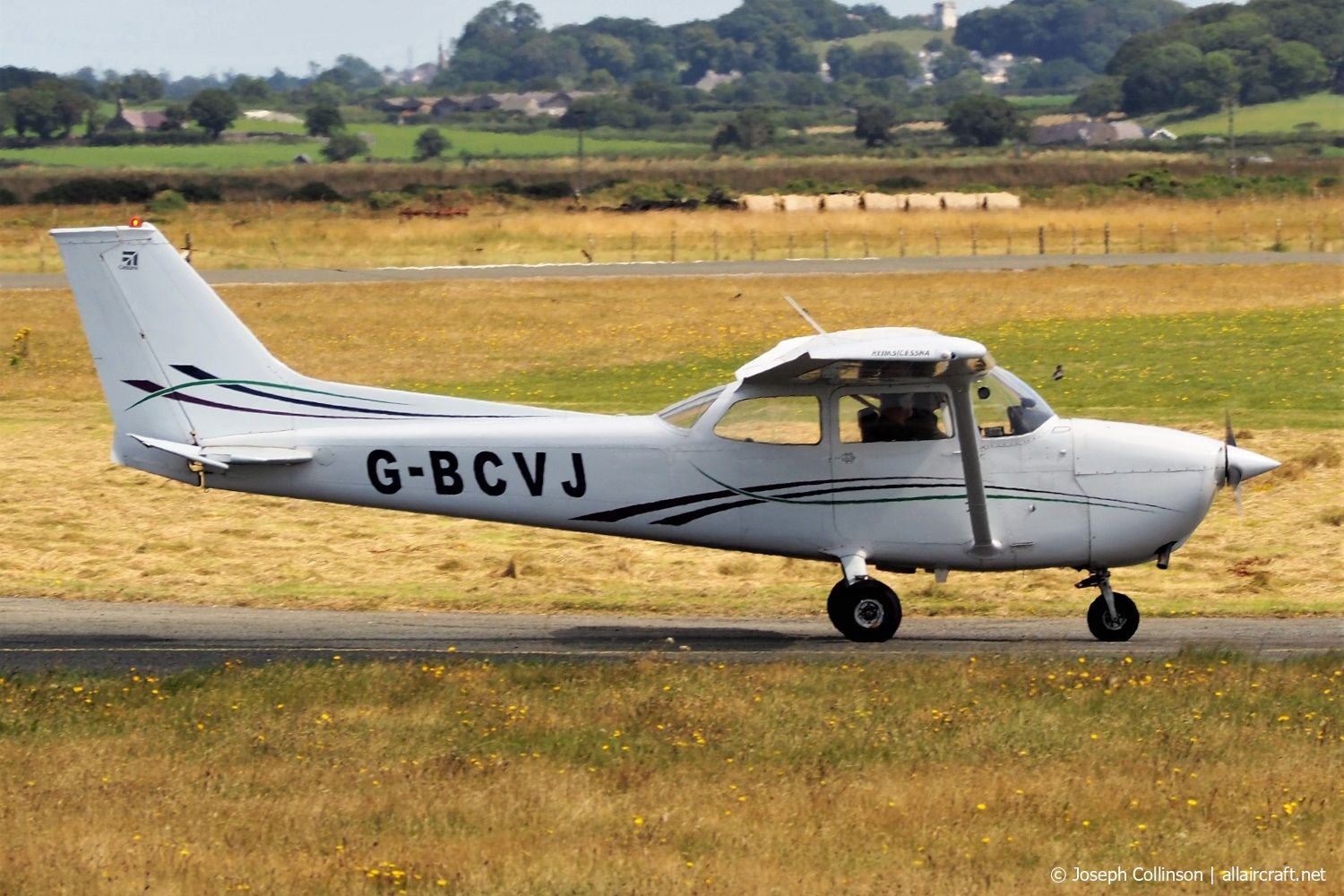 G-BCVJ (1305) 1974 Reims-Cessna F172M Skyhawk