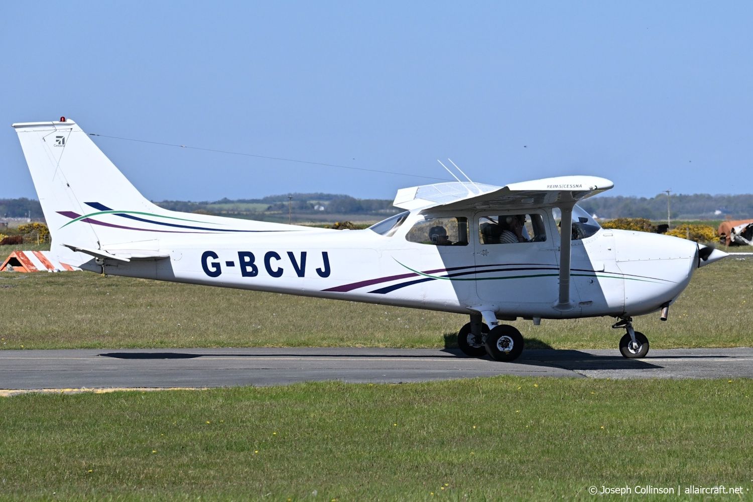 G-BCVJ (1305) 1974 Reims-Cessna F172M Skyhawk