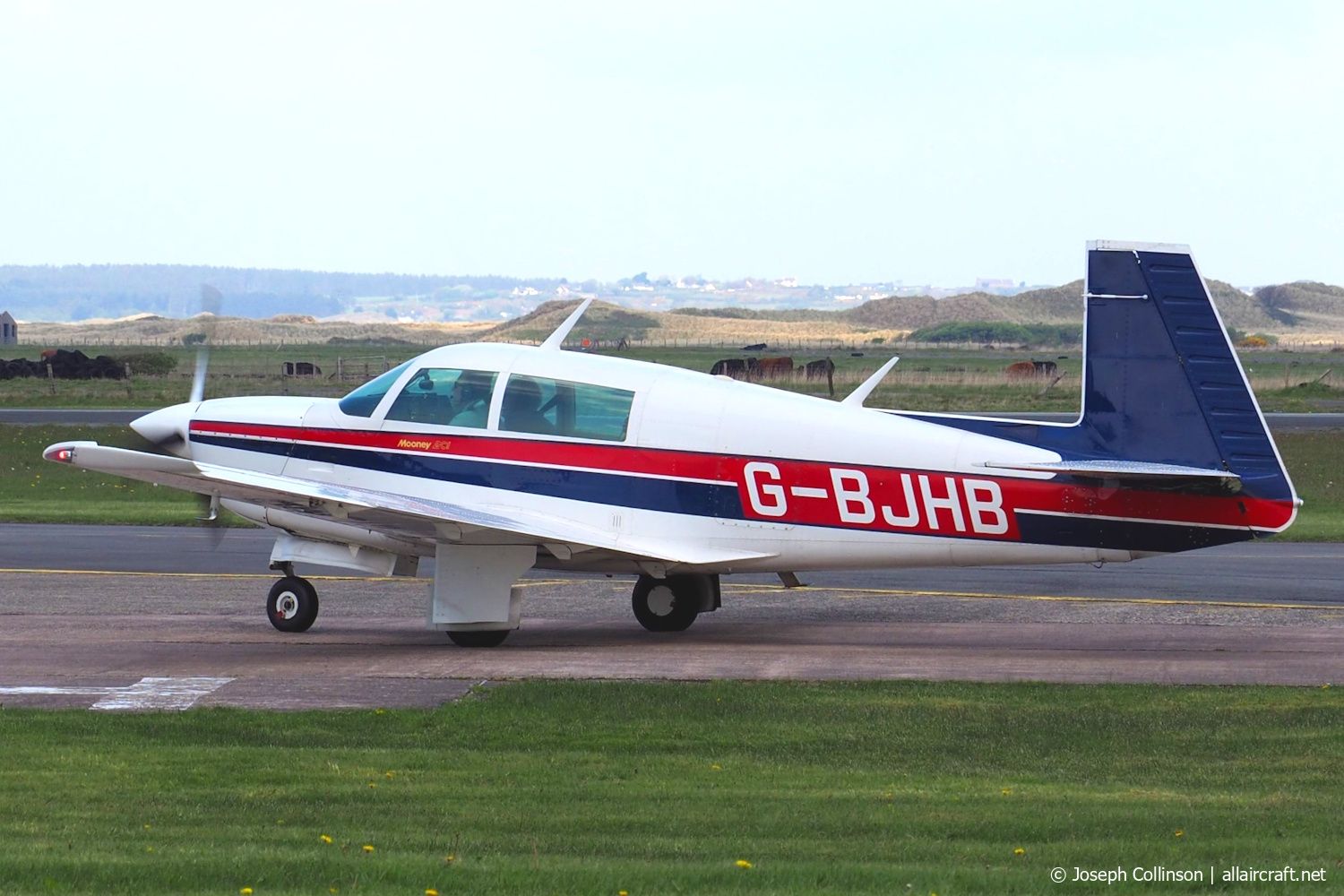 G-BJHB (24-1190) 1981 Mooney M20J 201