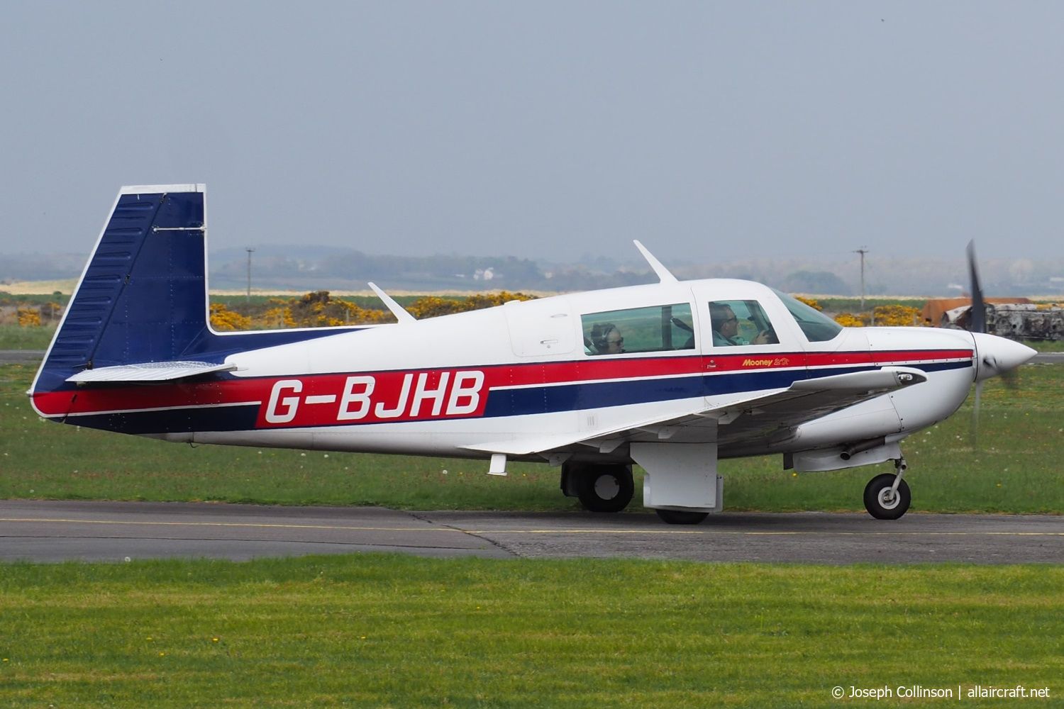 G-BJHB (24-1190) 1981 Mooney M20J 201