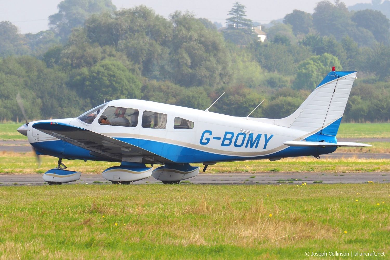 G-BOMY 28-8216049 (Piper PA-28-161) Cherokee Warrior II