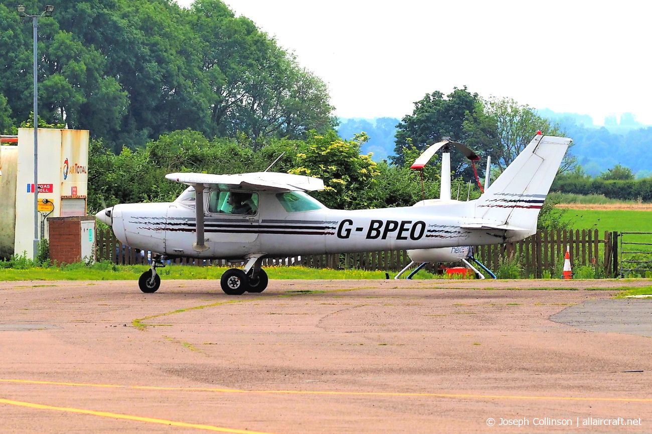 G-BPEO (152-83775) 1979 Cessna 152