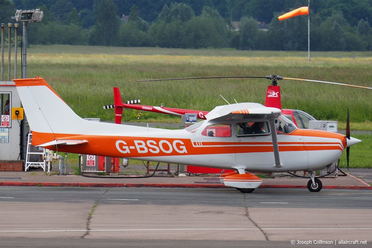 G-BSOG (172-63636) 1974 Cessna 172M