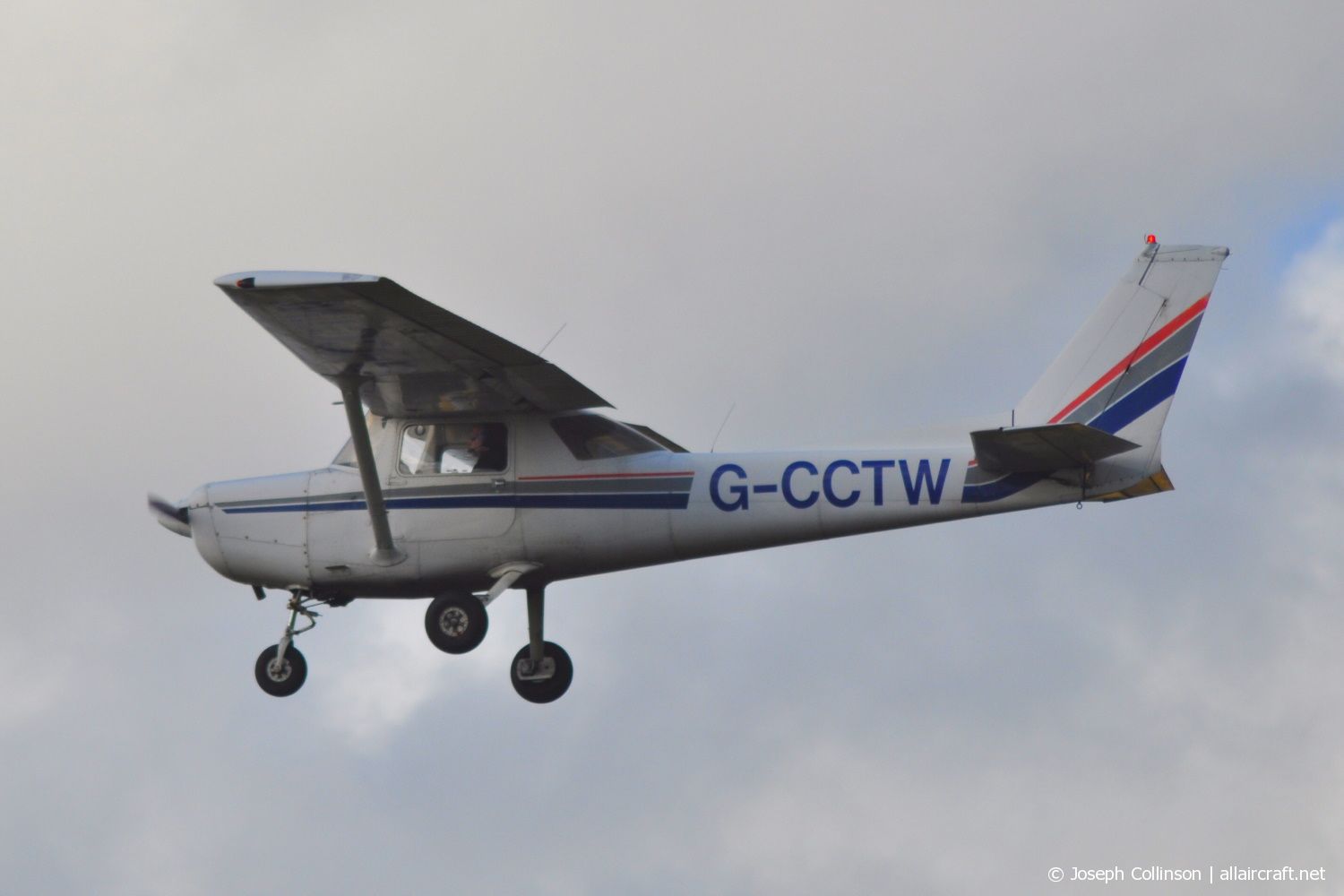 G-CCTW (152-79882) 1977 Cessna 152