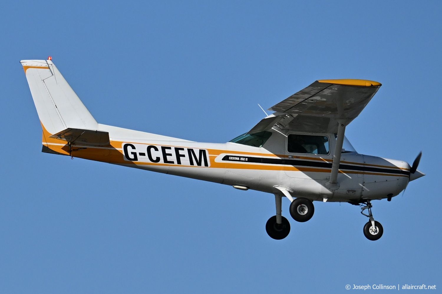 G-CEFM (152-84357) 1980 Cessna 152