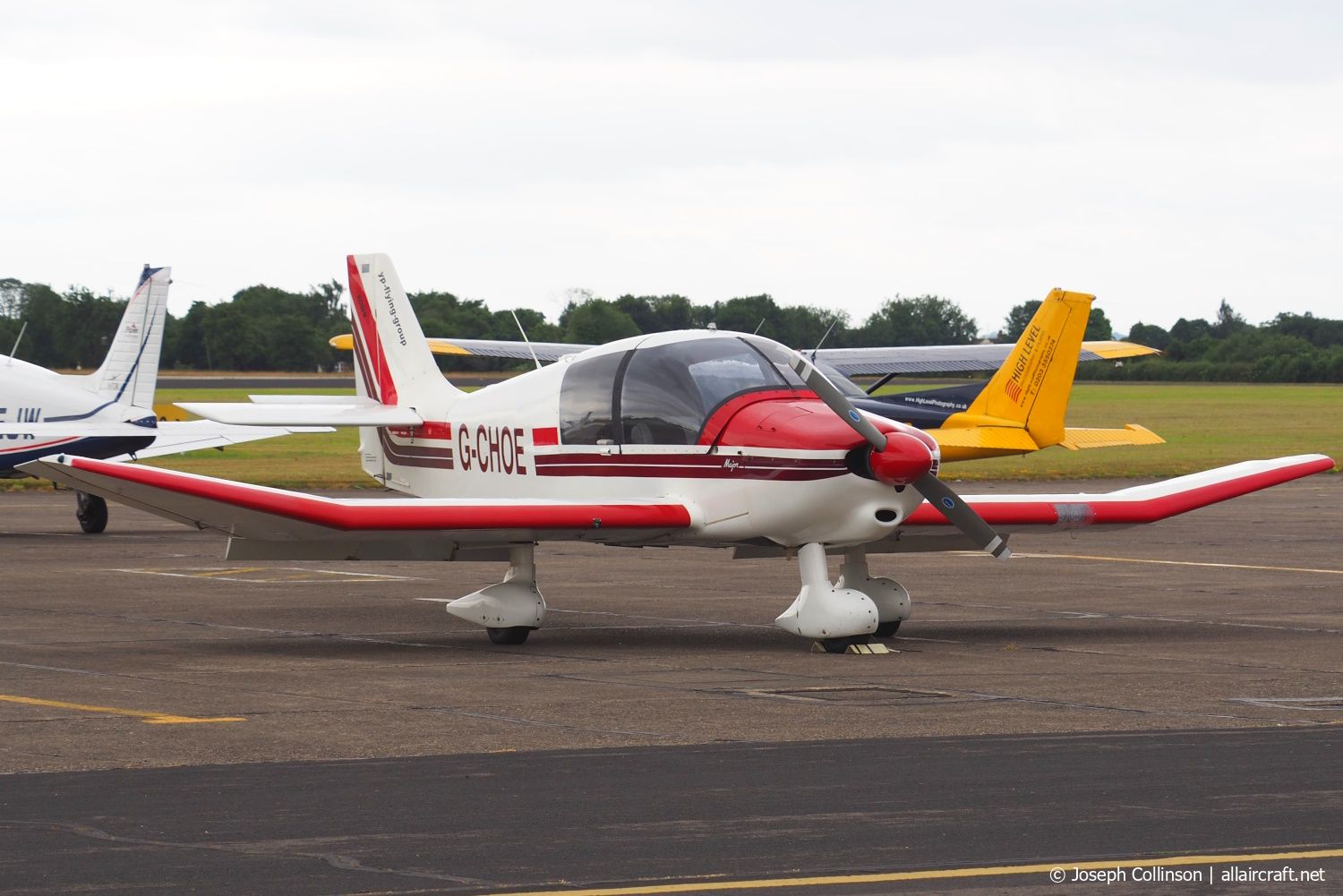 G-CHOE (1046) 1975 Robin DR-400-140B Major