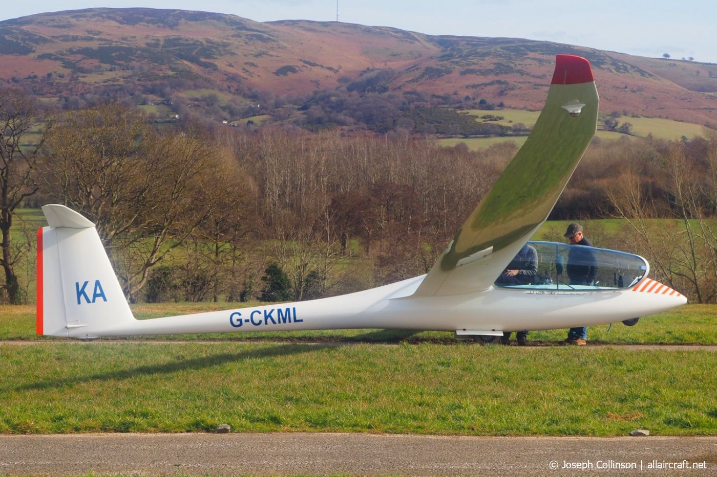 G-CKML (52) 2002 Schempp-Hirth Duo Discus T