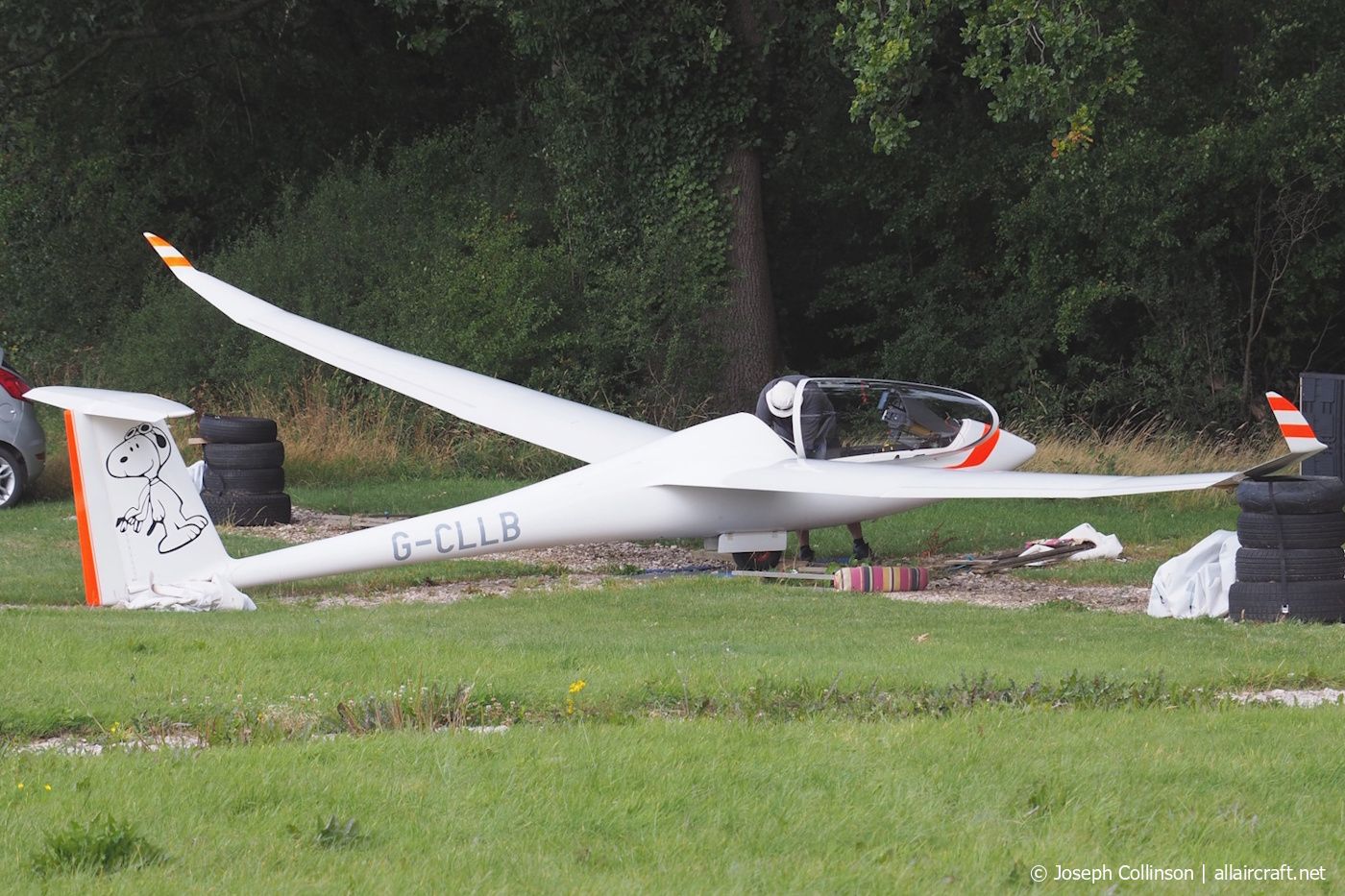 G-CLLB (122) 2013 Schempp-Hirth Discus 2cT