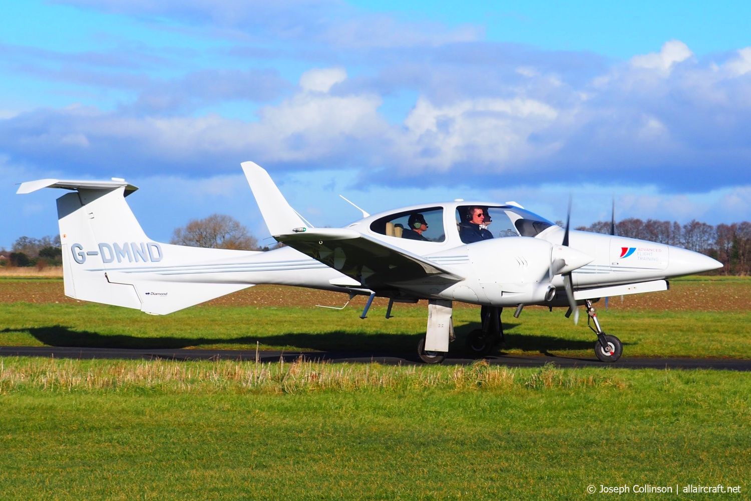G-DMND (42.068) 2005 Diamond DA-42 Twin Star