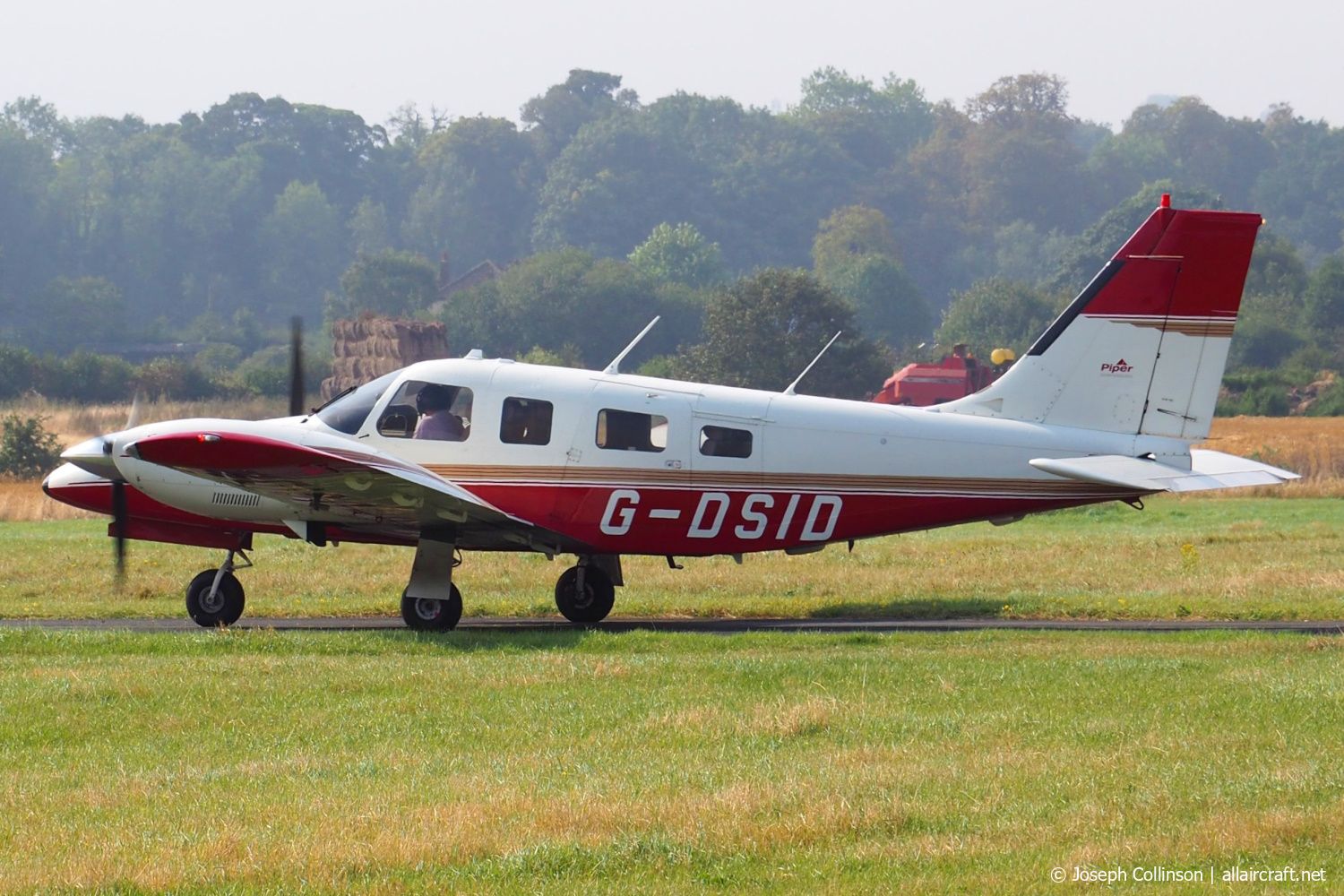 G-DSID (34-47001) 1995 Piper PA-34-220T Seneca IV