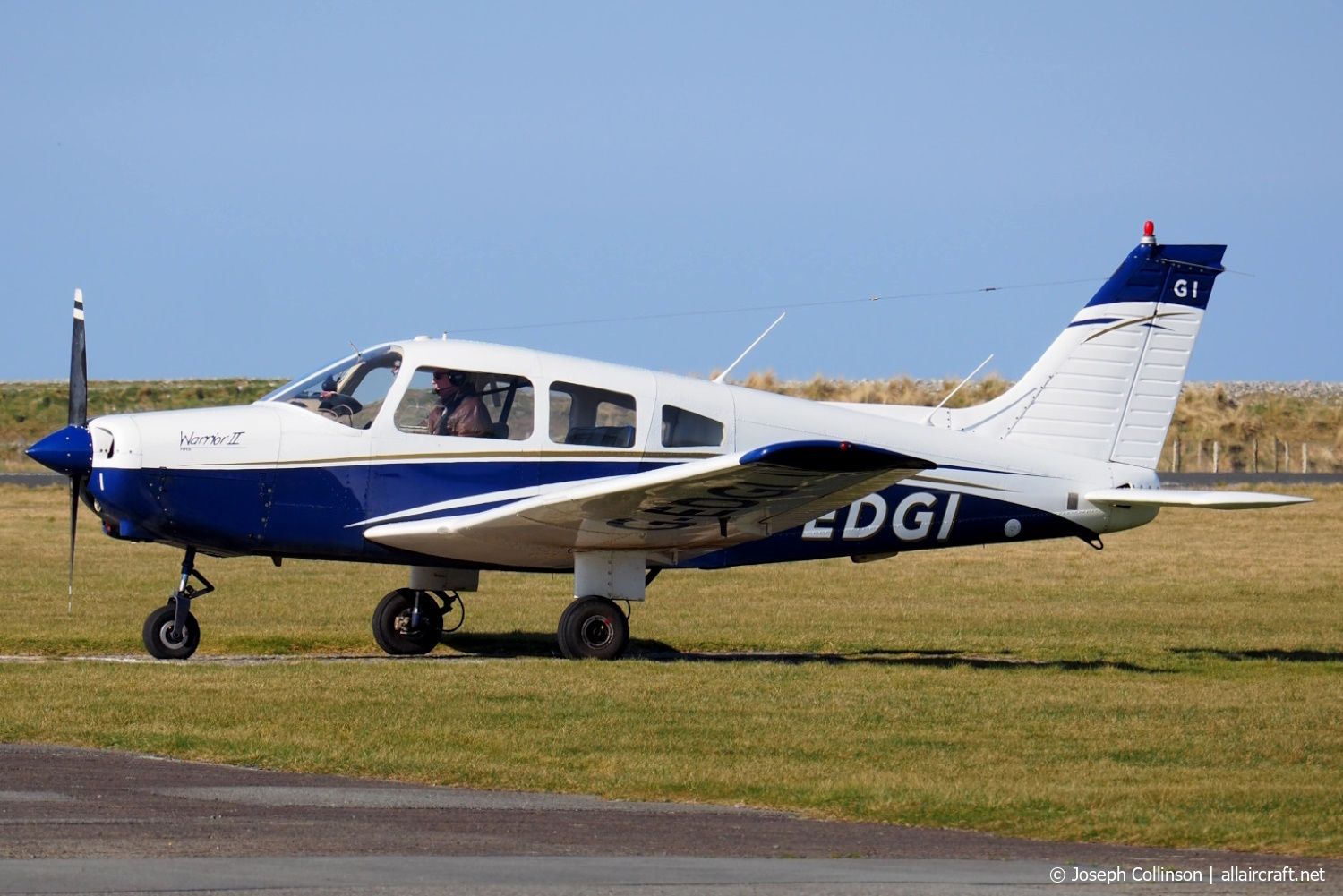 G-EDGI (28-7916565) Piper PA-28-161 Cherokee Warrior II