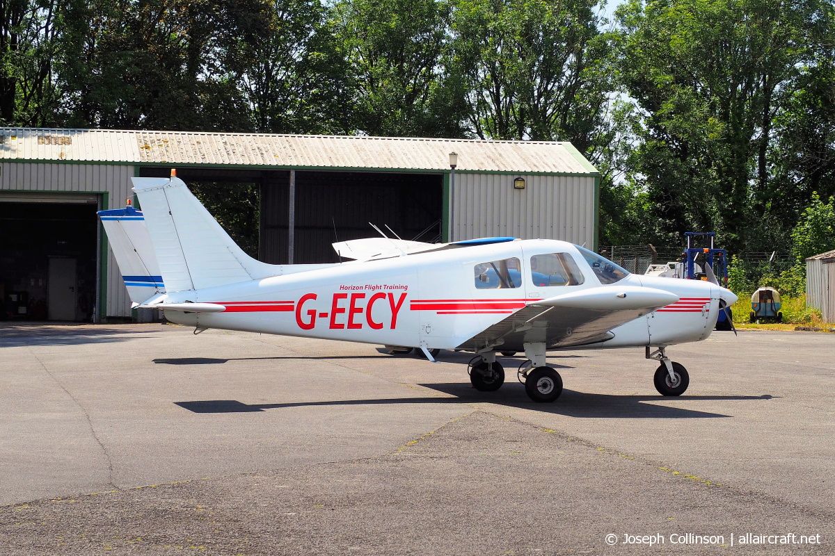 G-EECY (28-7725094) 1976 Piper PA-28-140 Cherokee Cruiser
