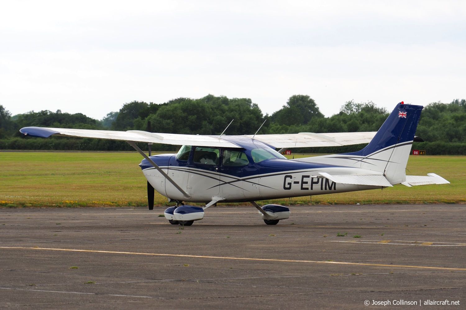 G-EPIM 1977 Cessna R172K Hawk XP