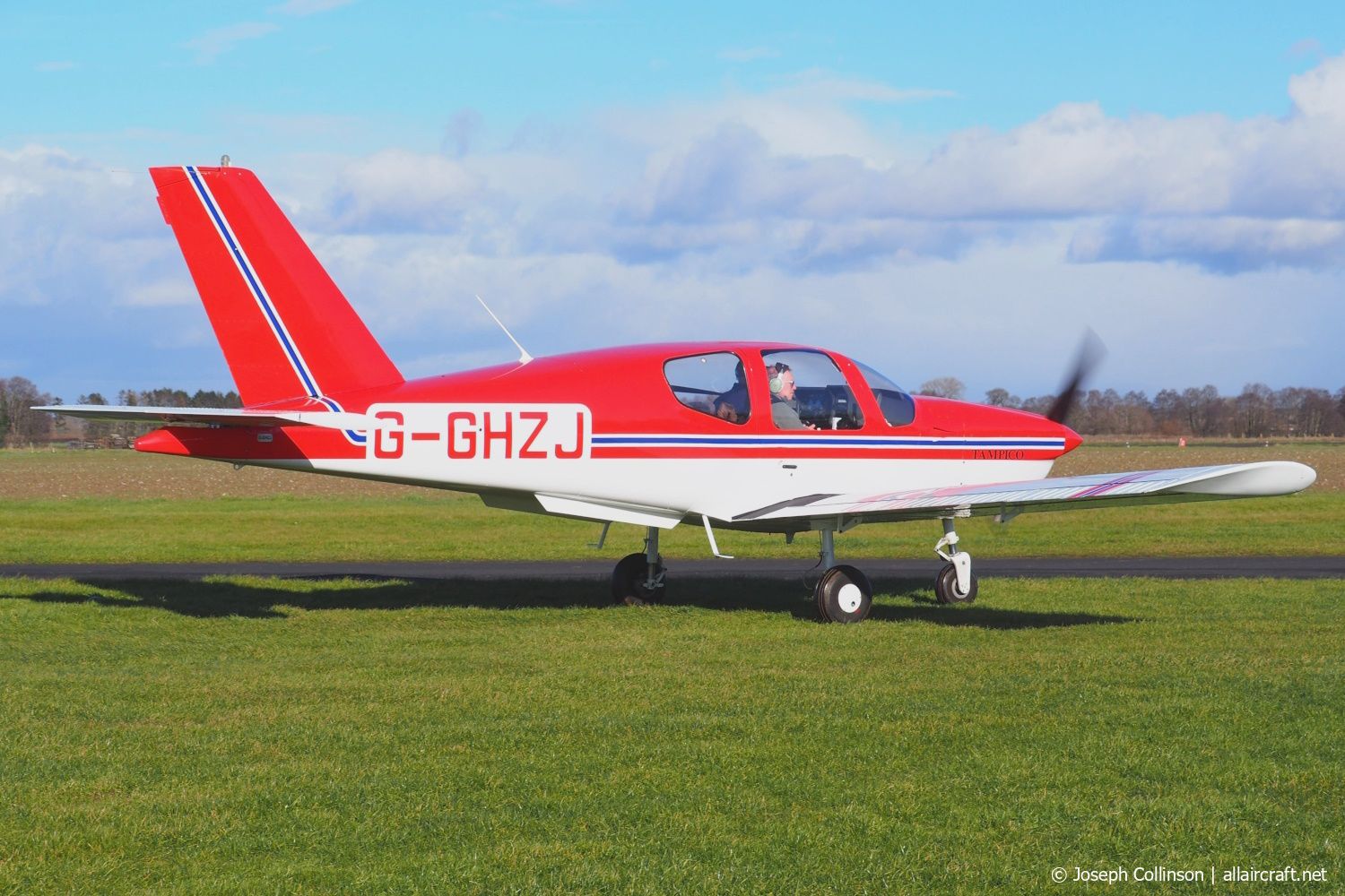 G-GHZJ (941) 1989 Socata TB-9 Tampico