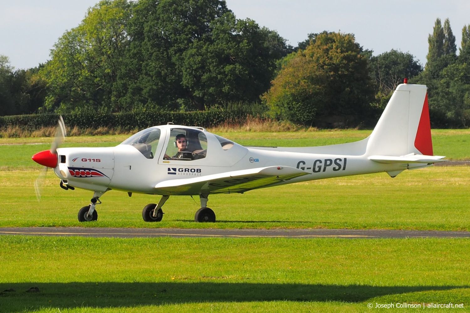 G-GPSI (8047) 1988 Grob G-115