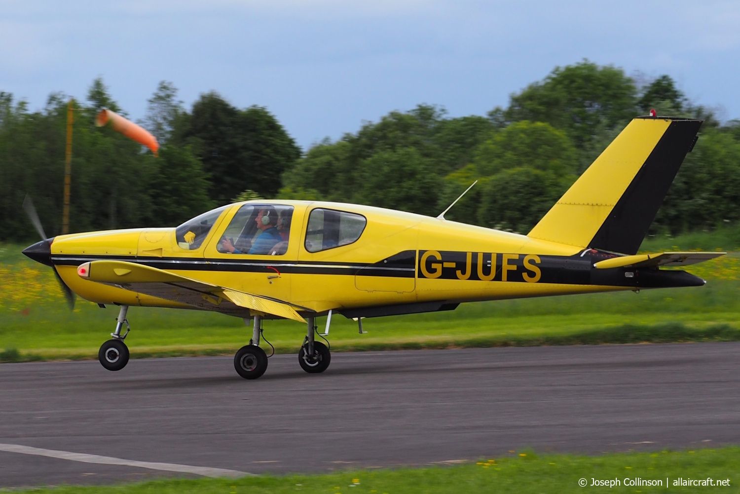 G-JUFS (928) 1989 Socata TB-9 Tampico